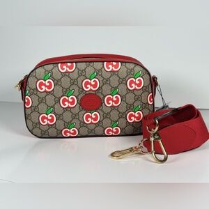 Authentic New Gucci GG Supreme Canvas Crossbody with Red Apple Motif